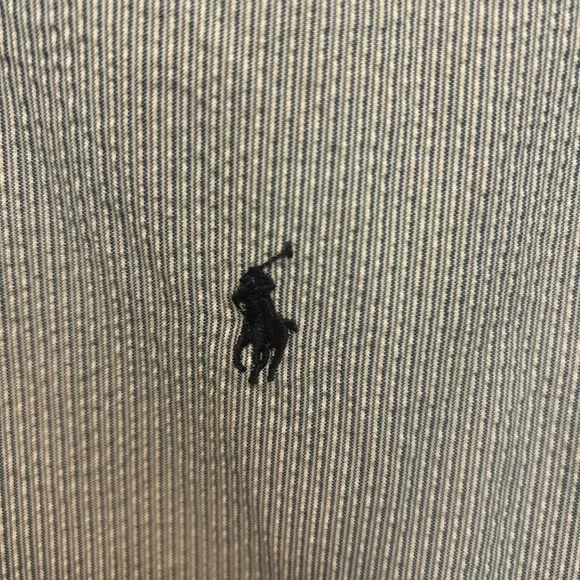 Ralph Lauren Blue Seersucker Casual Button Down Shirt - Picture 2 of 4